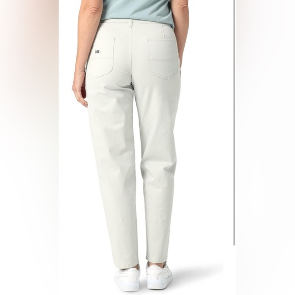Women's Lee Ultra Lux Mid Rise Straight Leg Pants- White Smoke Size 8 GUC - Picture 2 of 7